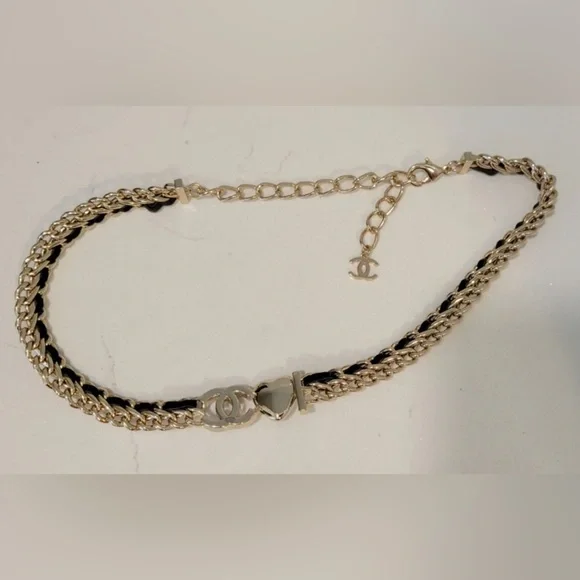 CHANEL I Love CC pearl logo Pink Heart leather woven chain Choker Necklace - Picture 4 of 15